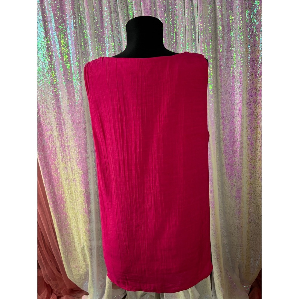 Juniper + Lime Hot Pink Sleeveless Textured Blouse Silver Ring Detail Large - Picture 2 of 3